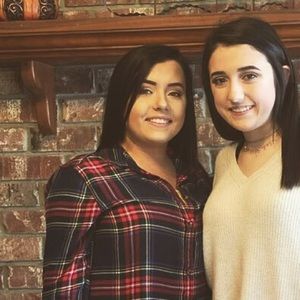 Meet your Posher, Abbey